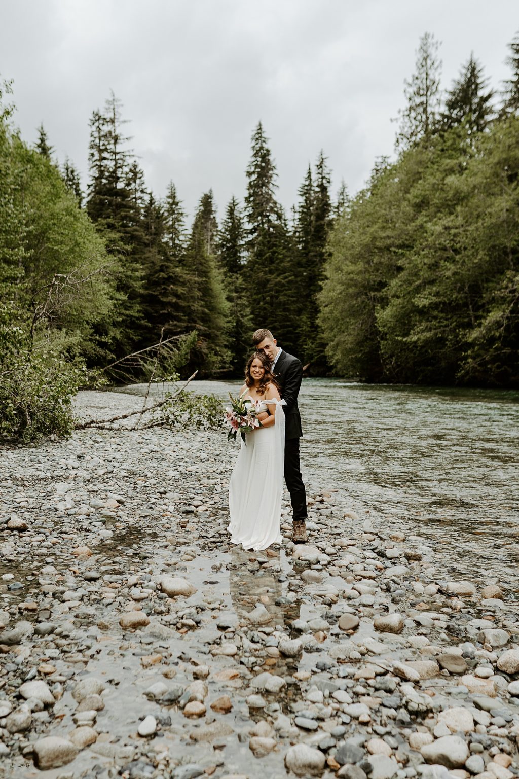 Late Season Snowshoe Elopement in the North Cascades