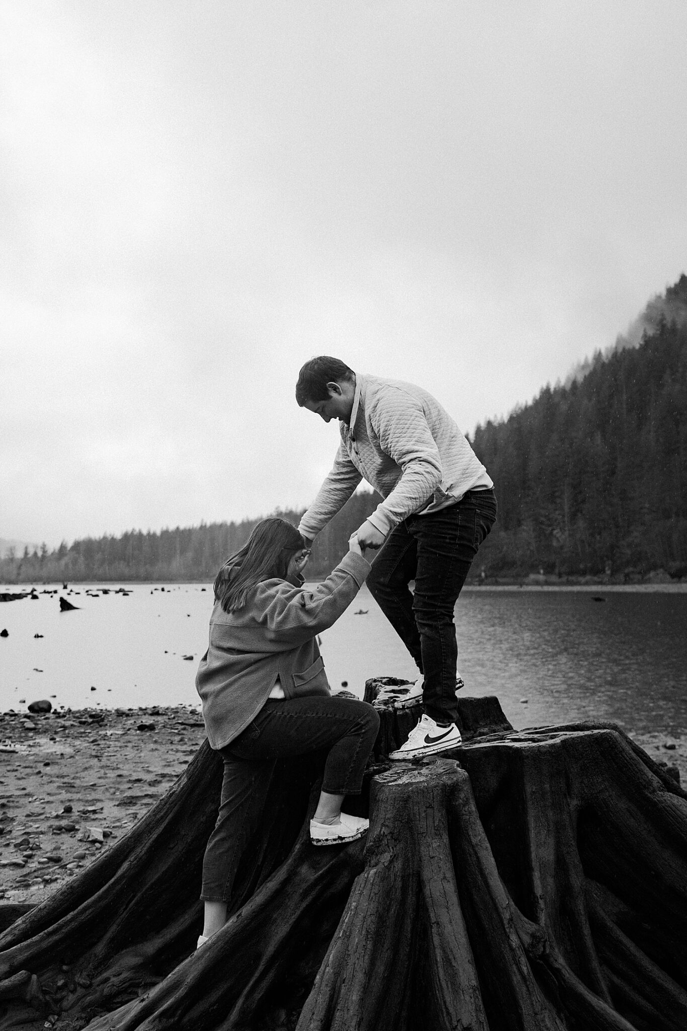Rainy Rattlesnake Lake Engagement Session