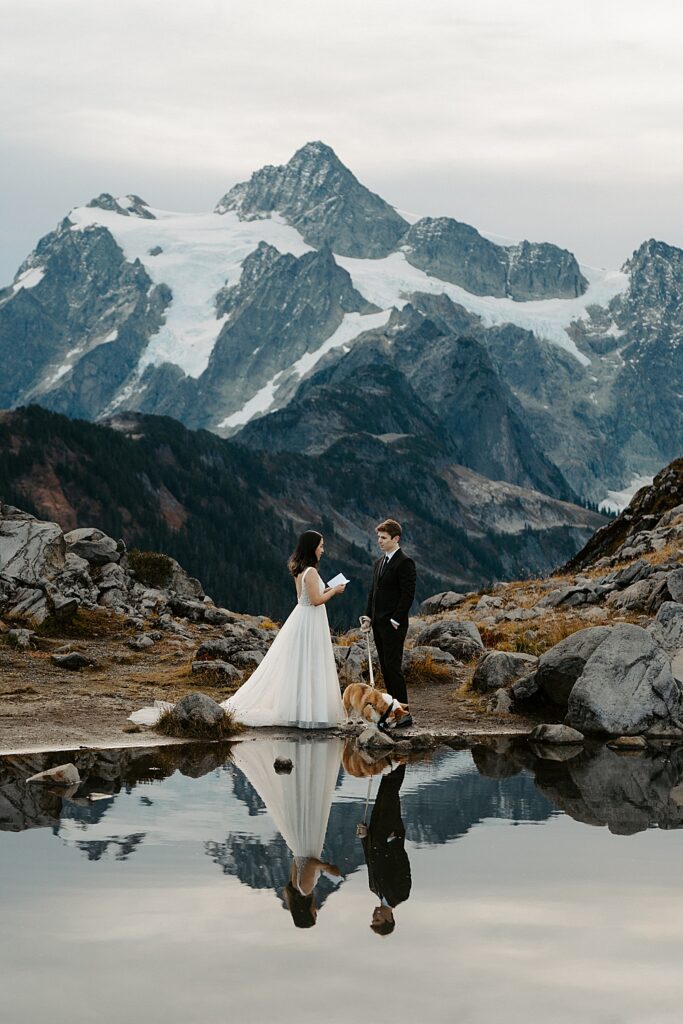 Private sunrise elopement ceremony with Mount Shuksan.